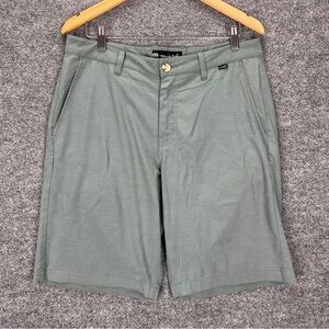Travis Mathew Men’s Shorts Size 32 Green Flat Front Casual Golf